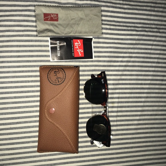 Ray ban clubmaster - Picture 1 of 4